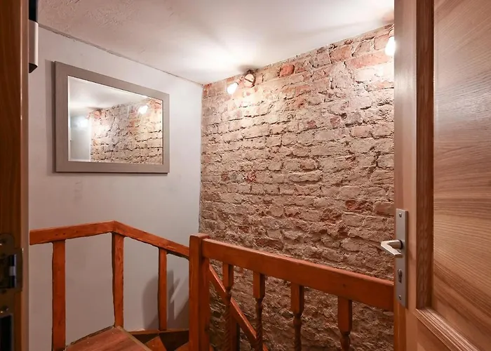 Heart Of Old Town - Walk To Everything!