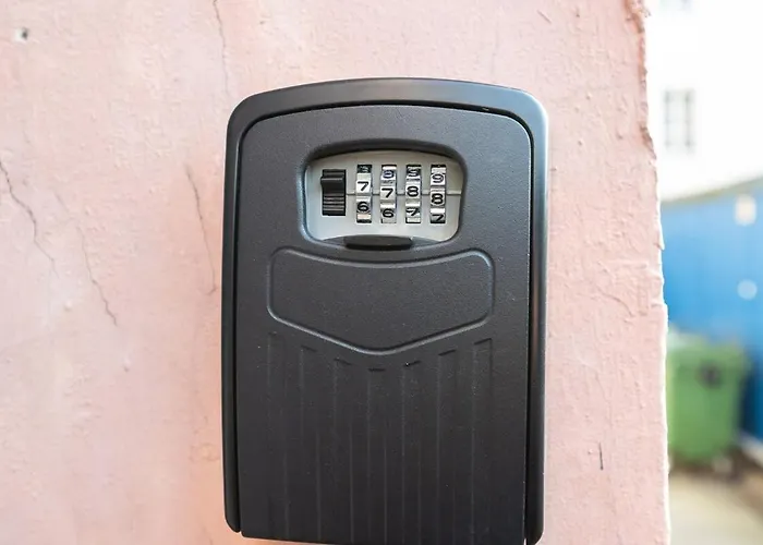 Apartment Heart Of Old Town - Walk To Everything! *